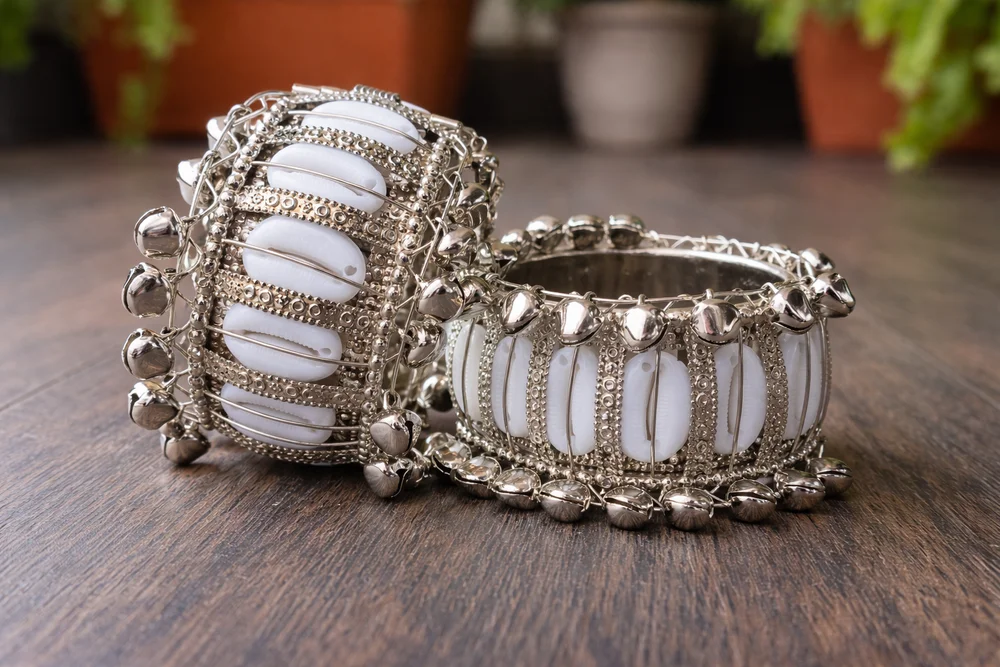 Ivory Ghungroo Elegance Kada